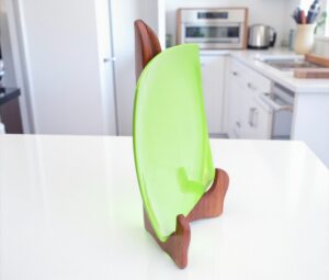 Wooden Plate Display Stand – Decorative Dish Holder with Handcrafted Rustic Design